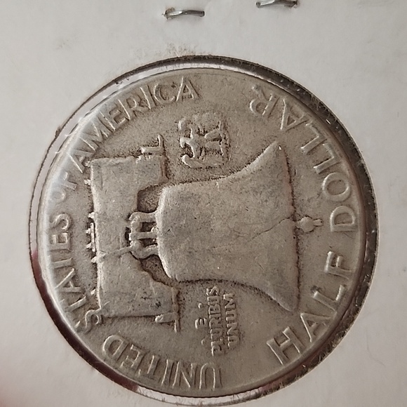 1951 Franklin Half Dollar - Picture 4 of 6